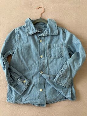 Like new 6T OshKosh B'gosh Light Blue Denim Shirt